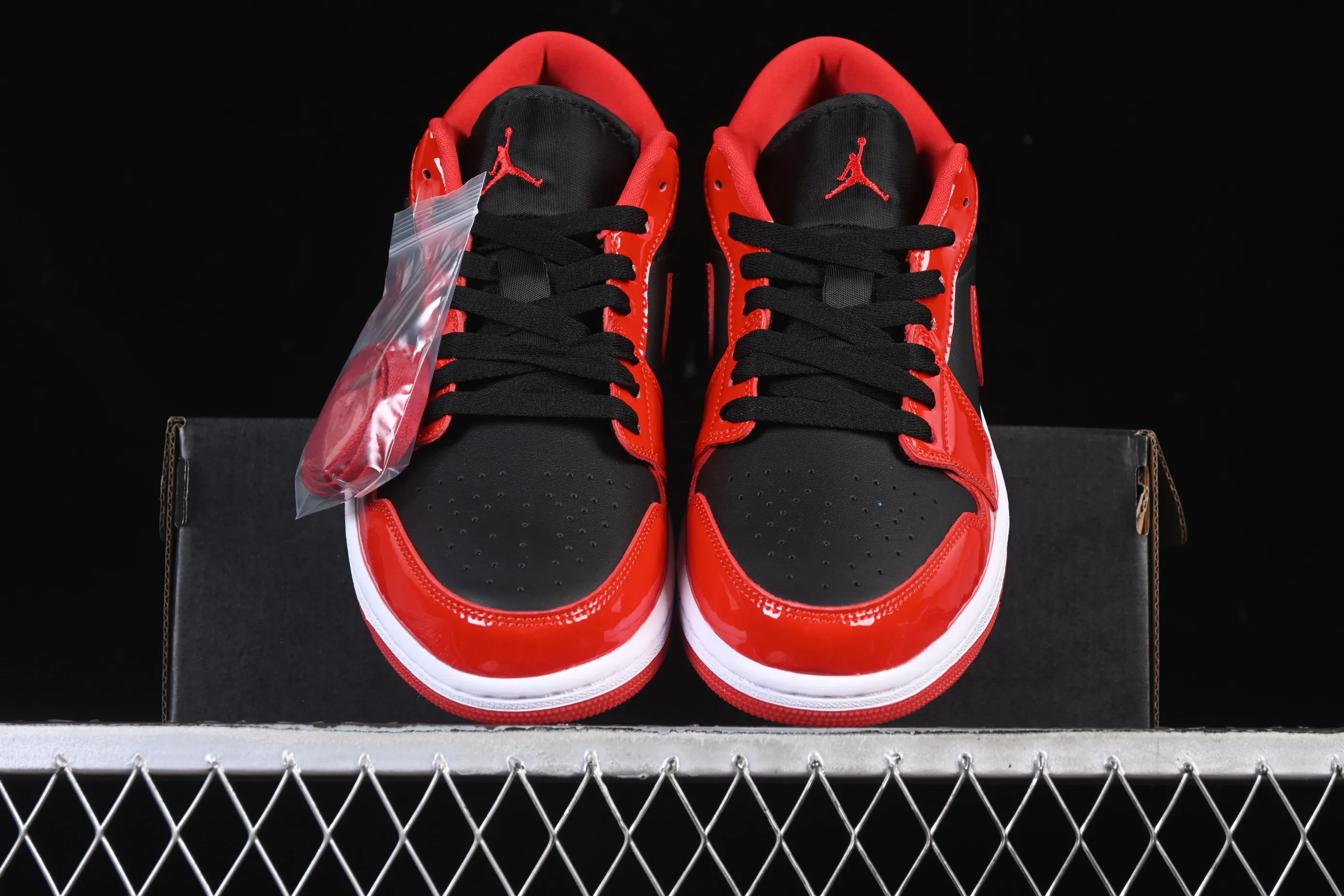 All categories Air Jordan Jordan series basketball shoes Air Jordan 1 Low Air Jordan 1 Low AJ1 Joe 1 patent leather black and red low-top cultural casual sneakers HV4089-006